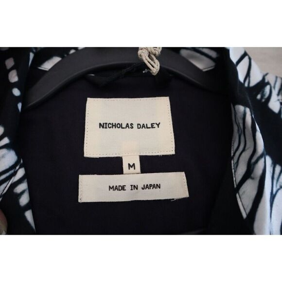 Nicholas Daley Men's Sz Medium Navy/White Aloha Relaxed Fit Button-Up Shirt - Picture 3 of 11